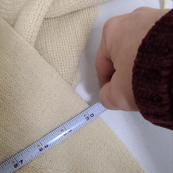 New with Tags Young USA Cream Cowel Neck Fringed Poncho One Size - Picture 9 of 9